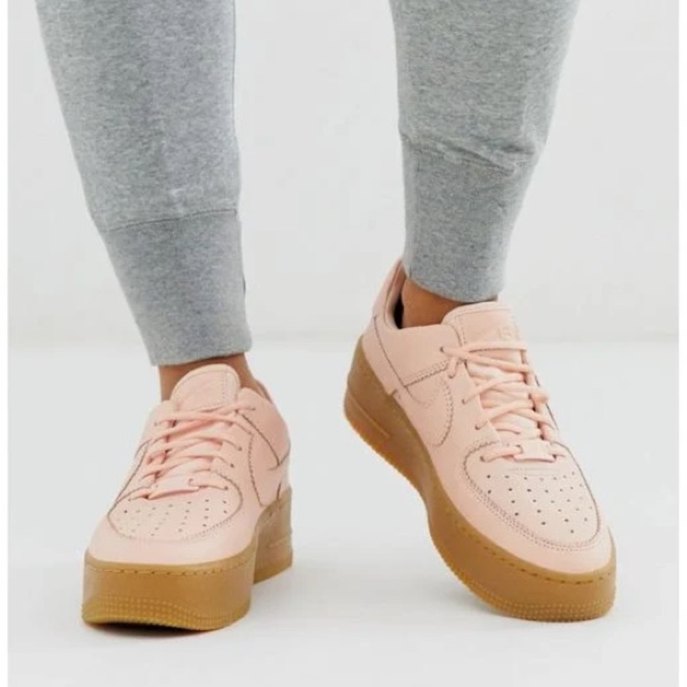 Nike Air Force 1 Sage Low